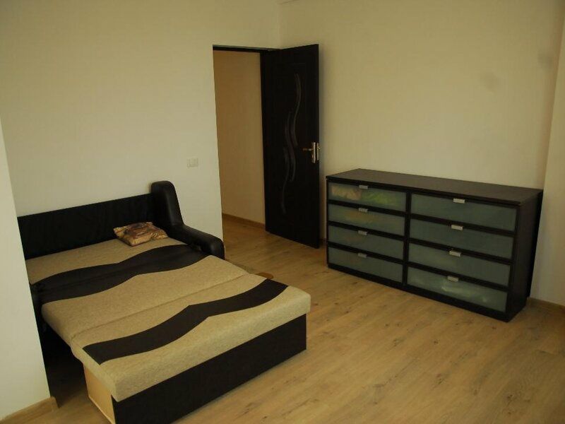 Cornetu vila tip duplex (3 camere+living+ bucatarie+ 2 bai+terasa)