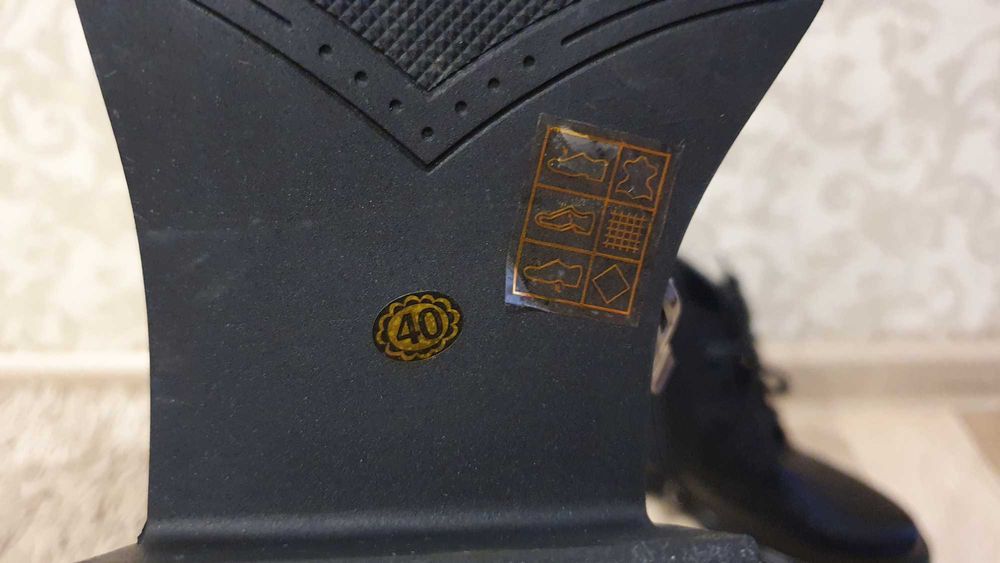 Кожаные ботинки на весну/осень, р.40