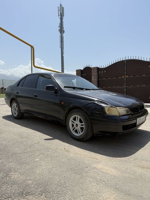 Живая Тайота карина Е 1996