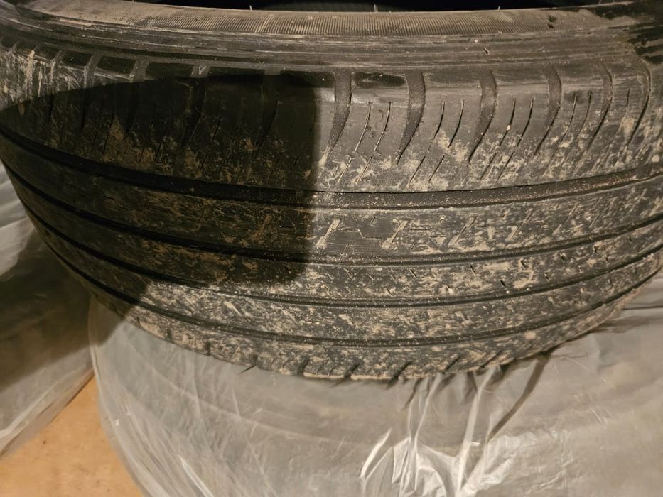 Продам шины DUNLOP б/у