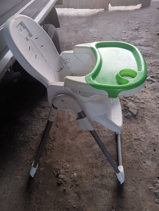 Детский столик для кормление