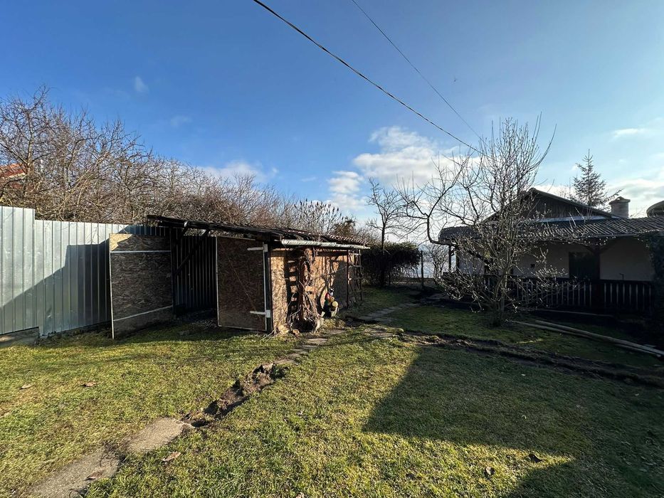Vand Casa Platou, str. CORNESTI- teren 1150 mp