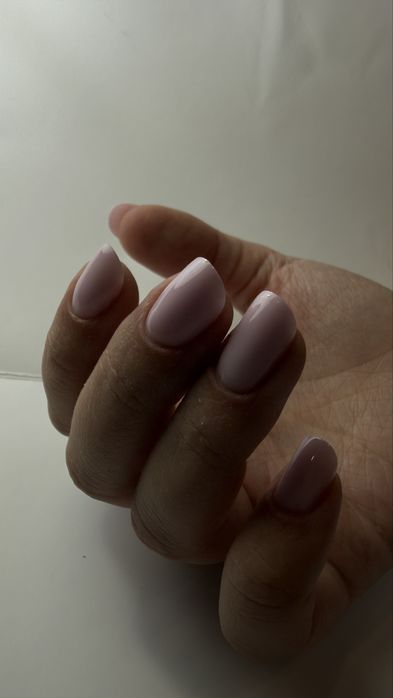 Manichiura pedichiura cu gel