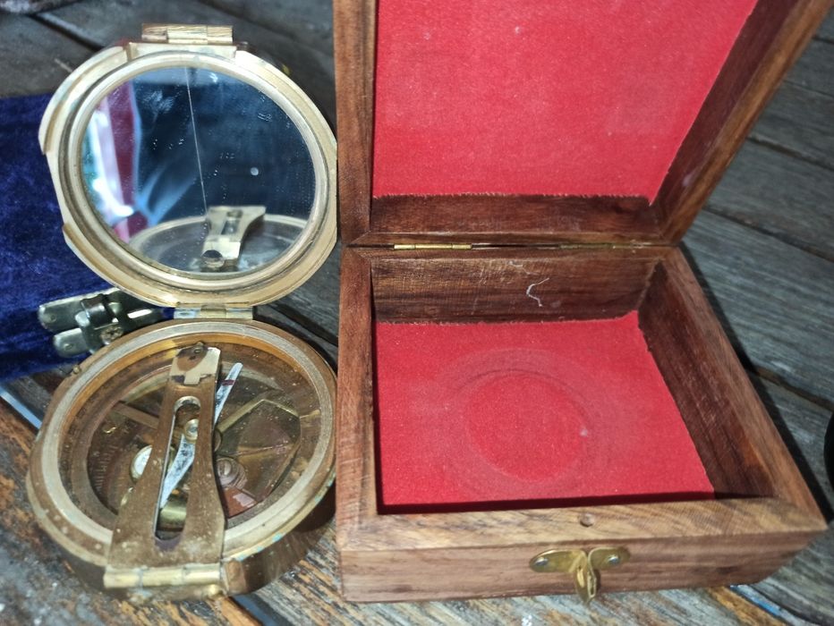 Busola veche, pentru colecționari