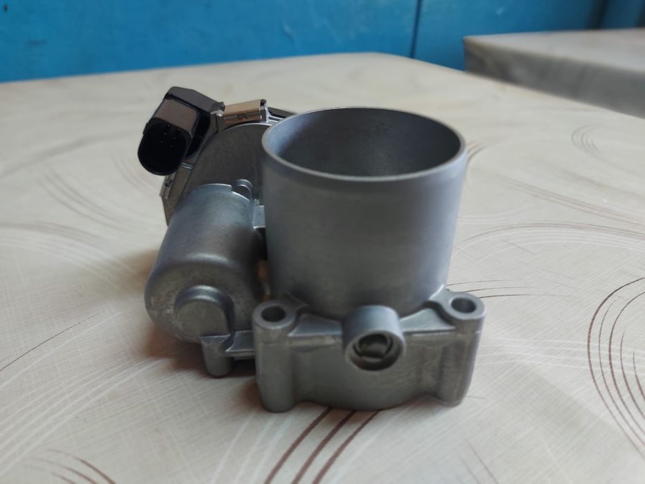 Clapeta acceleratie VW Golf 6 1.4 tsi benzina  cod 03C 133 062 T