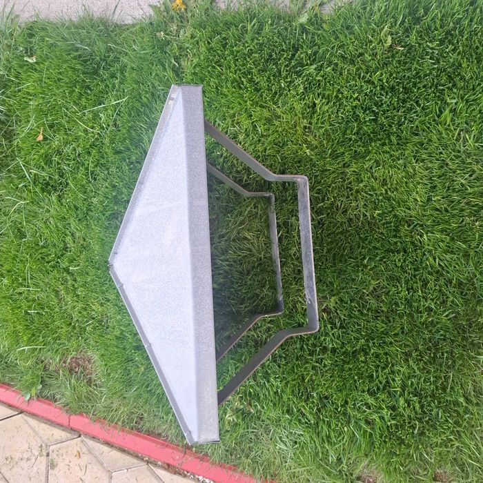 Продавам шапки за комини