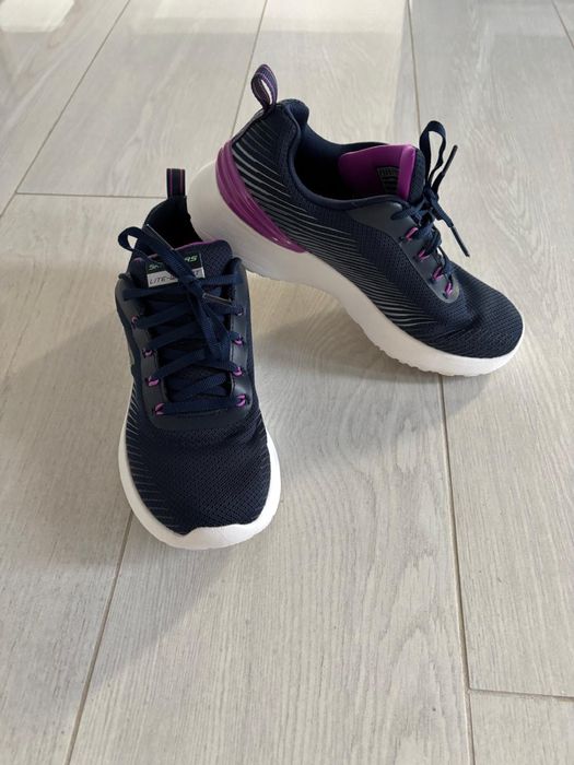 Adidasi Skechers marimea 36