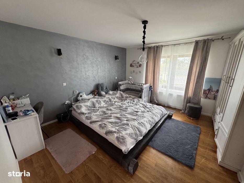 Casa cu 3 dormitoare, Living , Bucatarie, Dining, Caraseu, 15 Km de Sa
