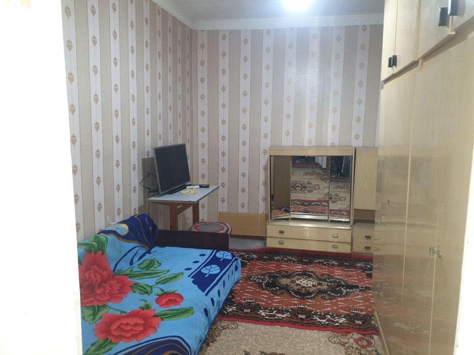 Продаётся 2х переделанная в 3х (66м²) в сердце Чирчика