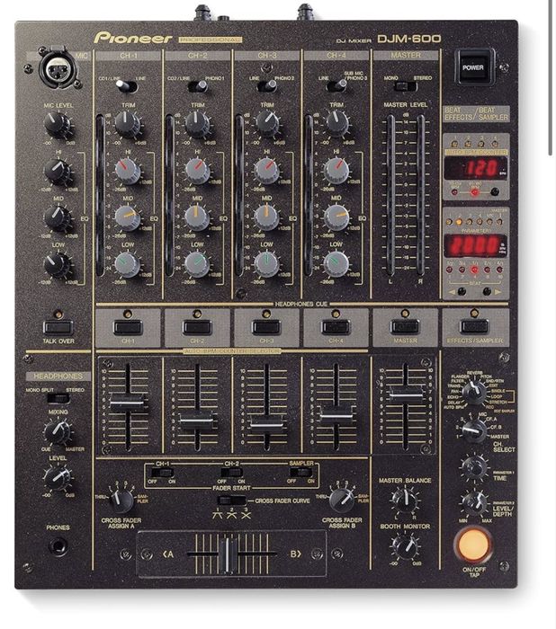 Pioneer DJM-600 2 br