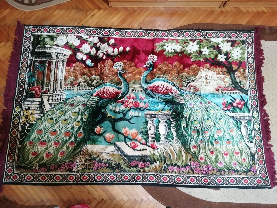 Vând carpete perete