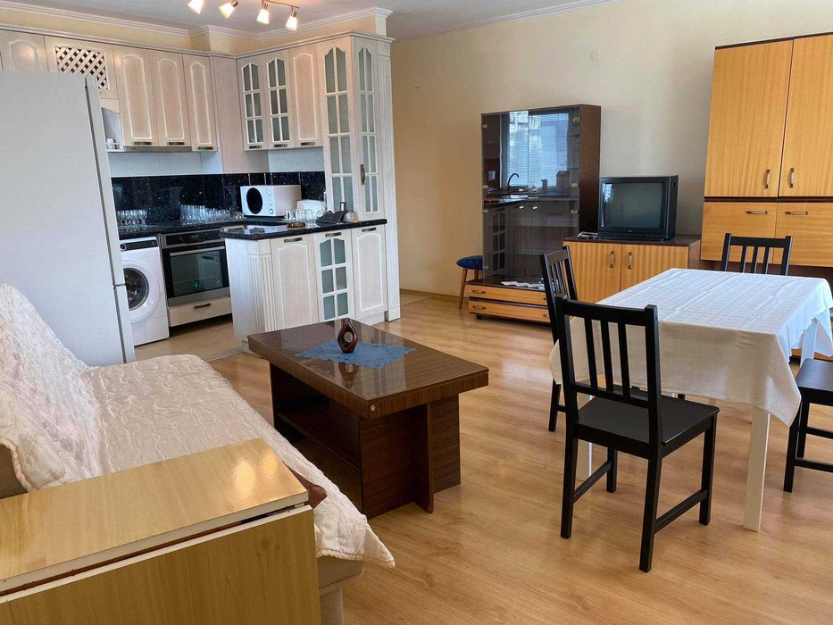 Дава се под наем Тристаен апартамент в Бургас, Славейков - 80 кв.м за 250 € - Снимка #16