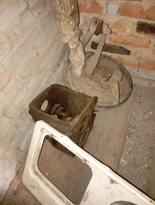 Продам запчасти, теса, дробилка, фляга