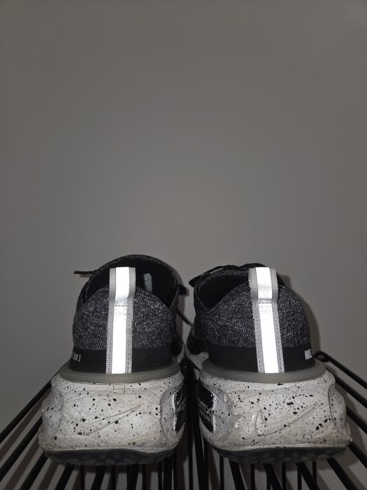 Обувки NIKE Invincible Run 3
