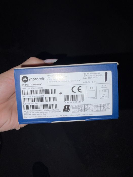 Vand telefon Moto g04