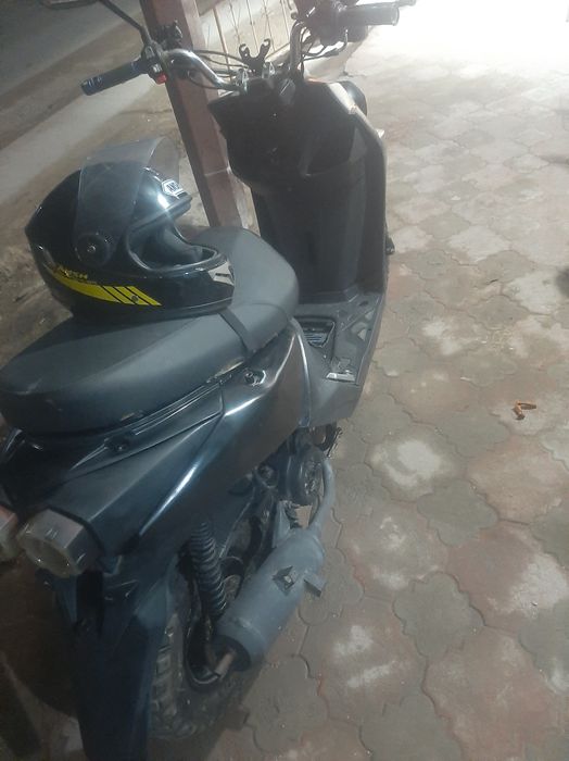 Бумер мото бензин скутер