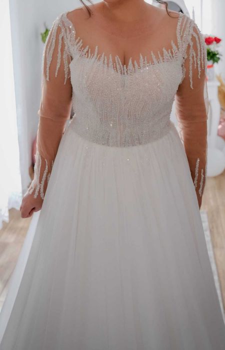 Rochie de mireasă unicat, cu voal de 3m