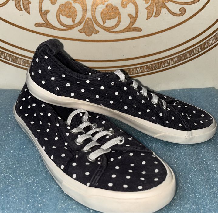 Детская обувь по 300 тг пара