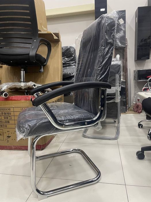 Kreslo leo.  Leo vizitor Лео кресло  Элегантное кресло для руководител