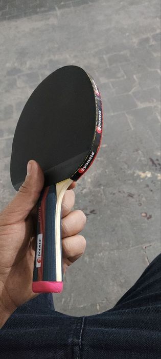 Raketka teniss  oʻyash