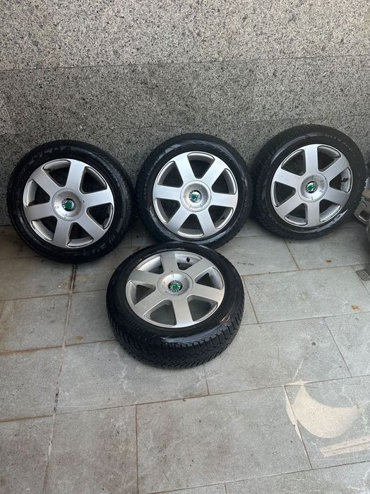 Летни гуми с джанти R16 за Skoda Octavia