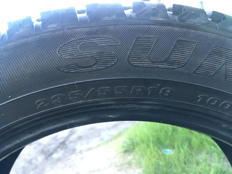 Зимние шины 235/55 R 18