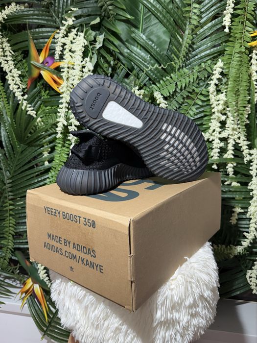 Adidas Yeezy 350 Onyx Black