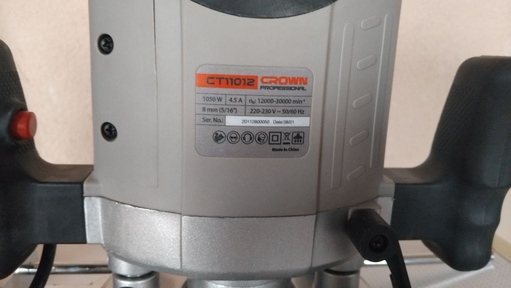 Фреза,электроинструмент.Срочно