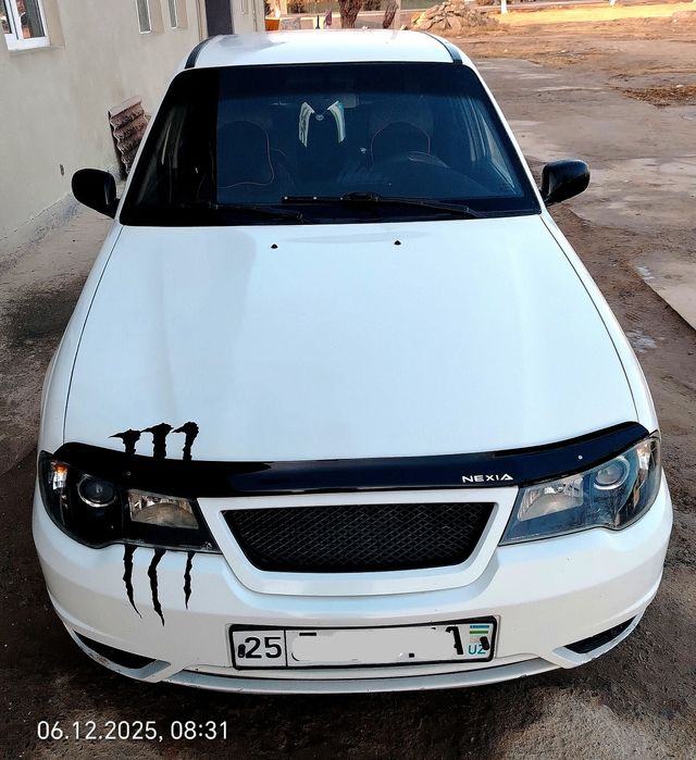 Srochno Nexia 2  sotiladi