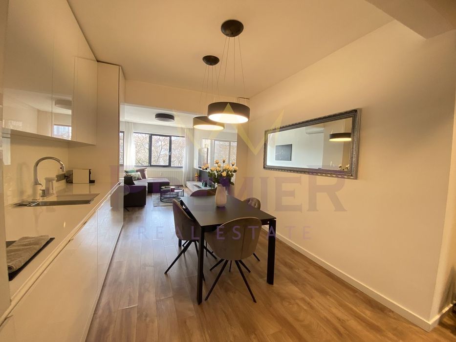 Дава се под наем Двустаен апартамент в София, Център - 60 кв.м за 1196.97 € - Снимка #1