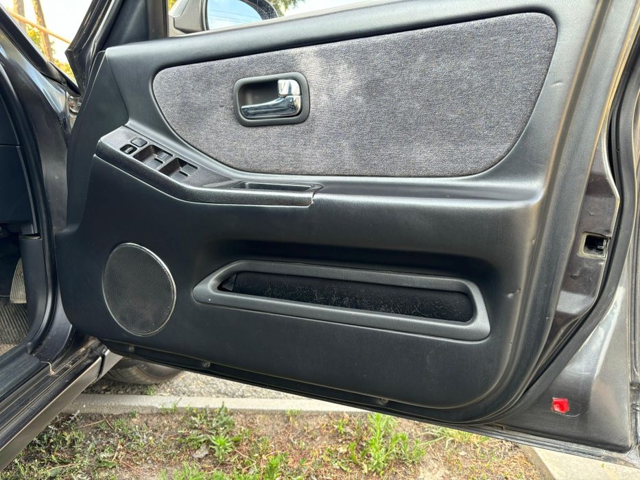 Салон skyline r33