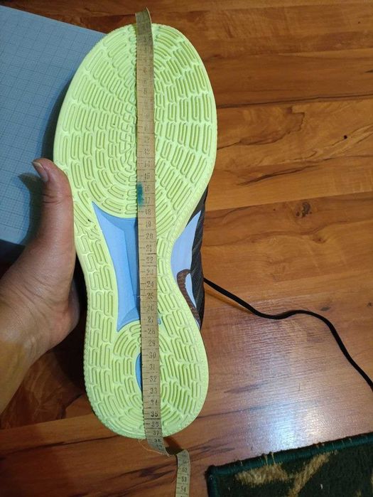 Великаны КРОССОВКИ !!! NIKE!!!