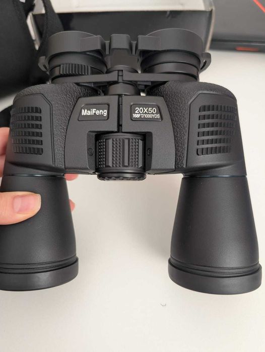 Binoclu Profesional 20×25