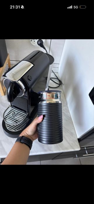 Nespresso Delonghi Citiz & Milk  cu Aeroncino