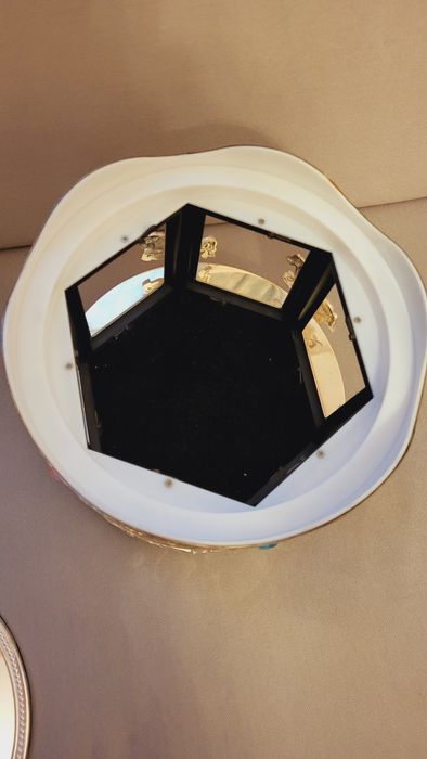 Vand carusel rotativ