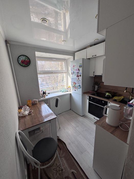 Продам трехкомнатную квартиру