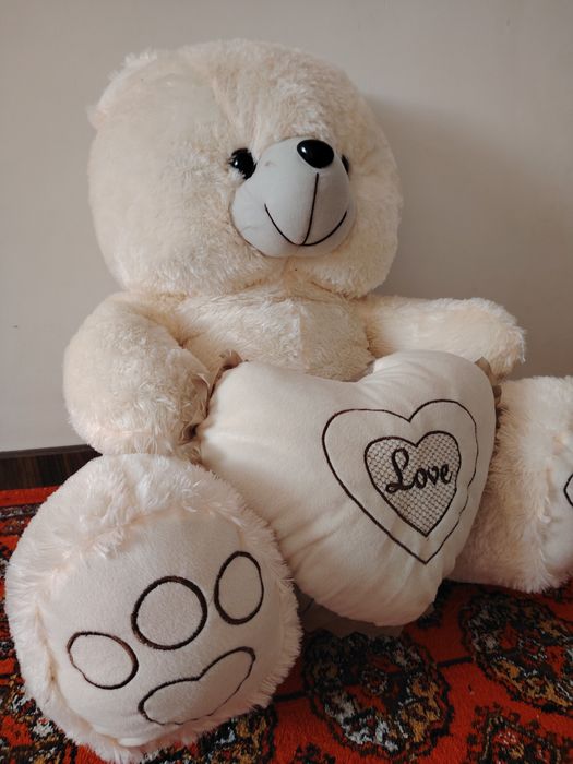 Ayiq igrushka, yangi, uzunligi 1 m