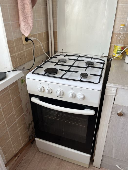 Продам газ плиту