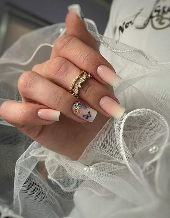 Unghii cu gel / pedi / apex. Bucuresti