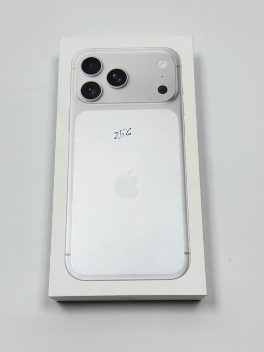 НЕРАЗПЕЧАТАН! Apple iPhone 17 Pro Max 256GB Silver
