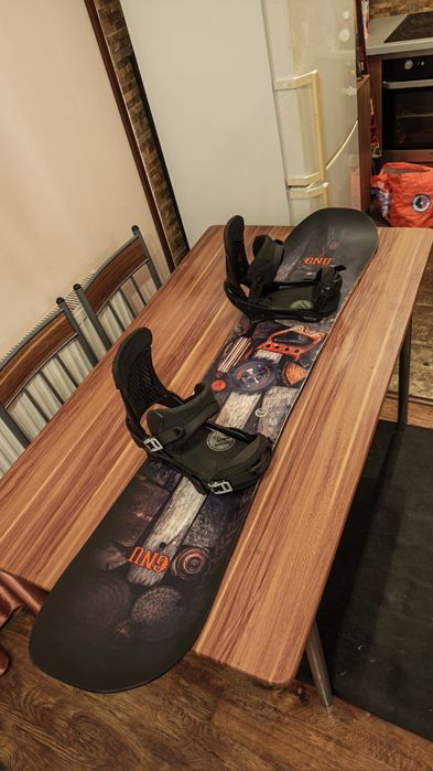 Placa Snowboard Gnu Riders Choice 158W cu legaturi Burton Malavita L