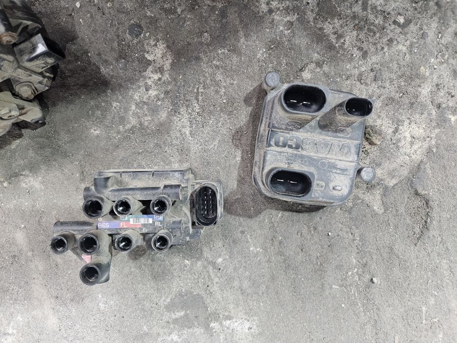 Компресор/разпределител/модул за Audi Q7 4m