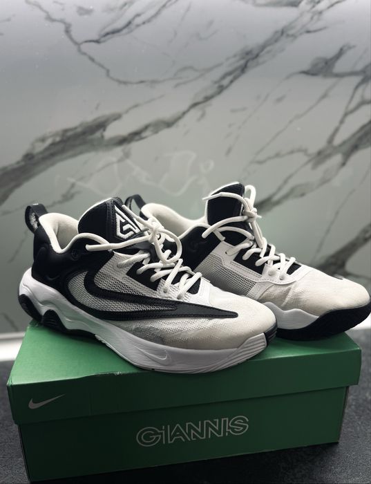 Nike Giannis Immortality чисто нови