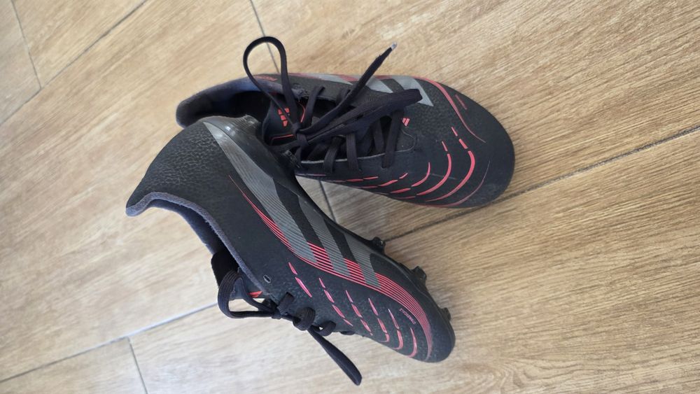 Vand echipament complet copii Rapid (SFR)- cadou ghete Adidas Predator
