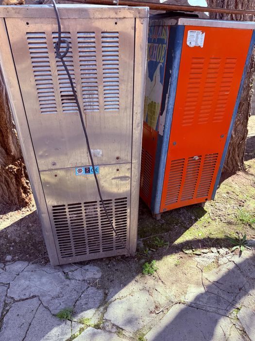 Аппарат для мороженое 2 штуки