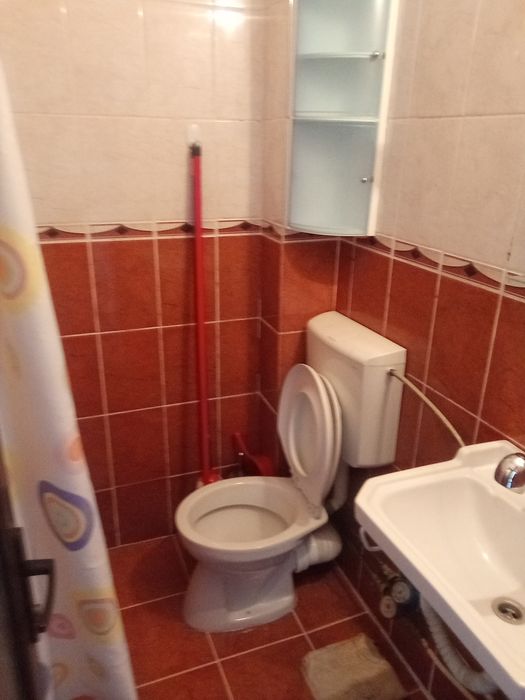 Închiriez apartament 2 camere Rm.Valcea zona Nord