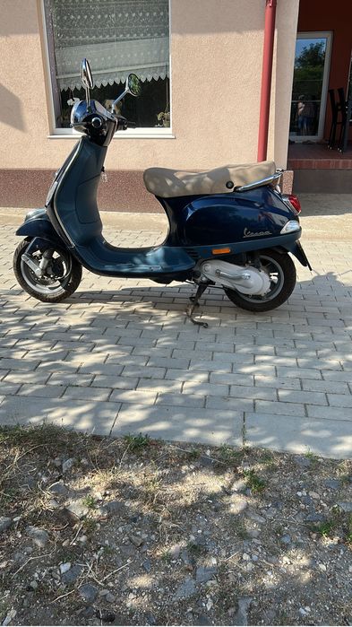Scuter Piaggio Vespa