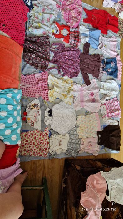 Rochițe pentru fetite