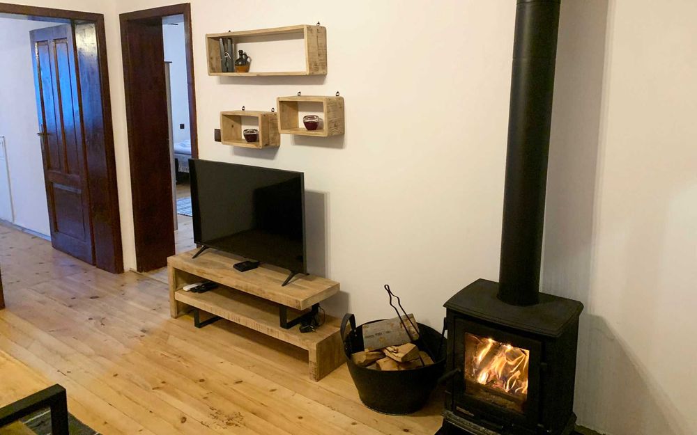 Къща за гости Константин и Елена гр. Девин - нощувки