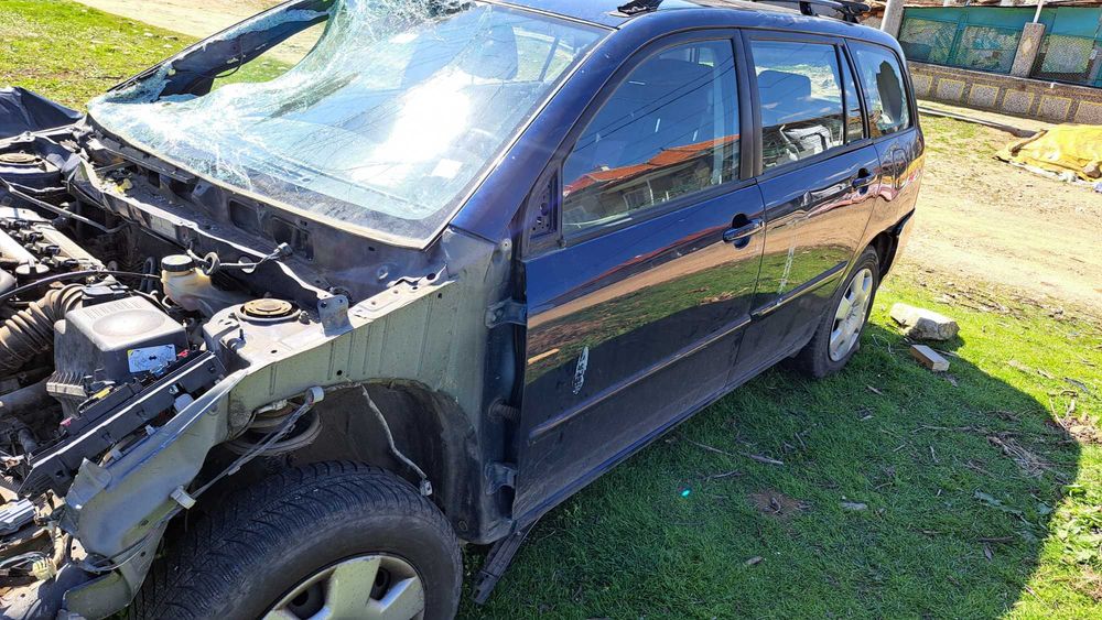 Toyota Corolla 1.6 vvti НА ЧАСТИ